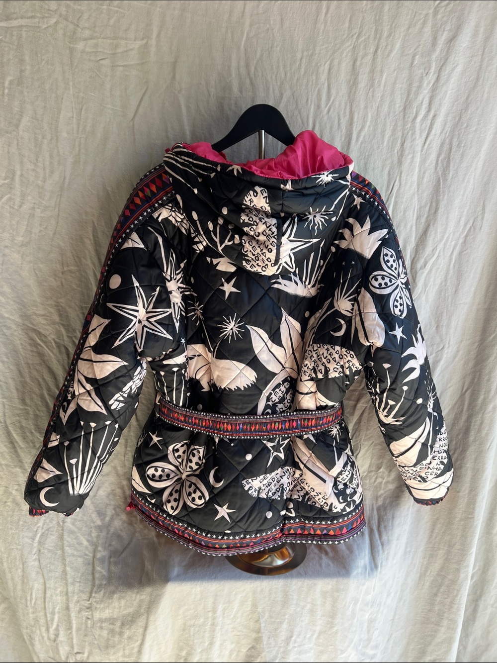 Farm Rio Cerrado Sky Reversible Puffer Jacket Size L Black White Rainbow - Picture 7 of 10